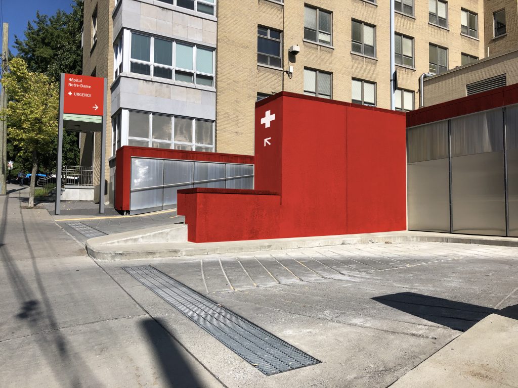 HND_EXT_Urgence_entree1b